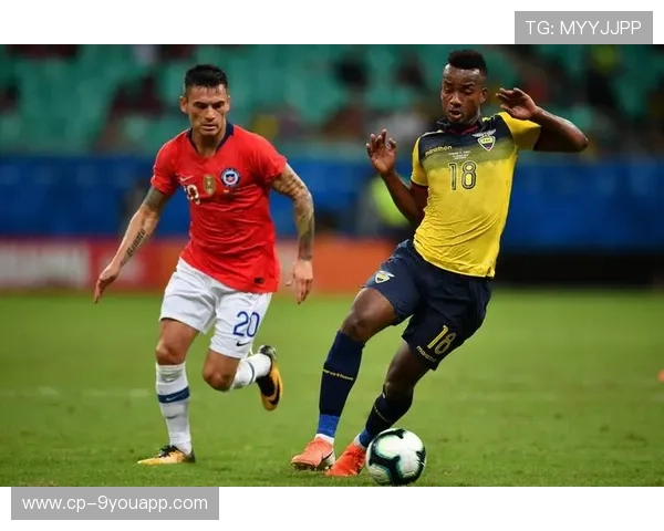 【搞笑】塞内加尔后卫滑倒后误打误撞完成助攻，塞内加尔怎么样