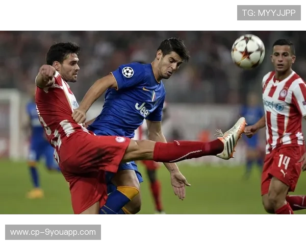 奥林匹亚科斯准备去葡萄牙抢人：足球大舞台的新战略布局